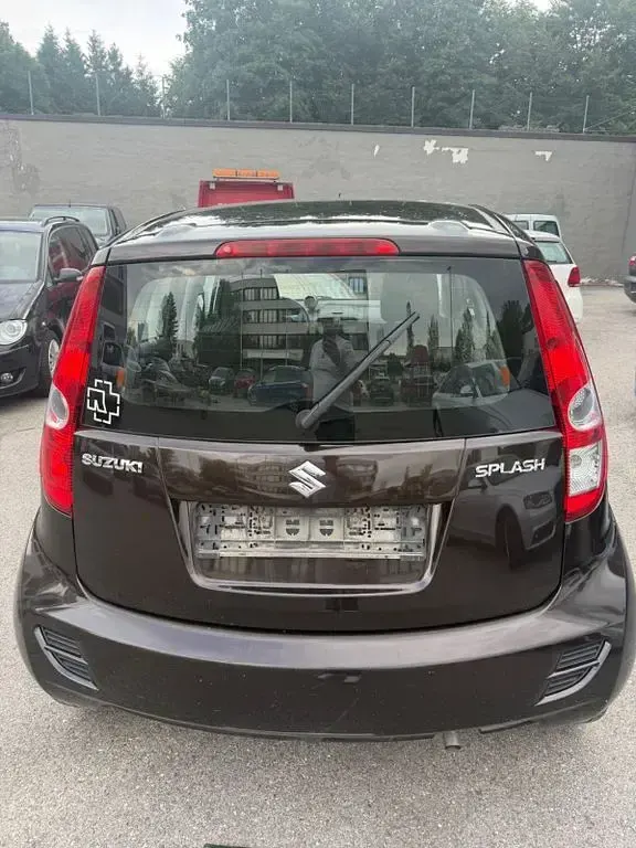 Gebraucht Suzuki Splash Basic 68 PS (50 kW) 2012 Grau Kleinwagen