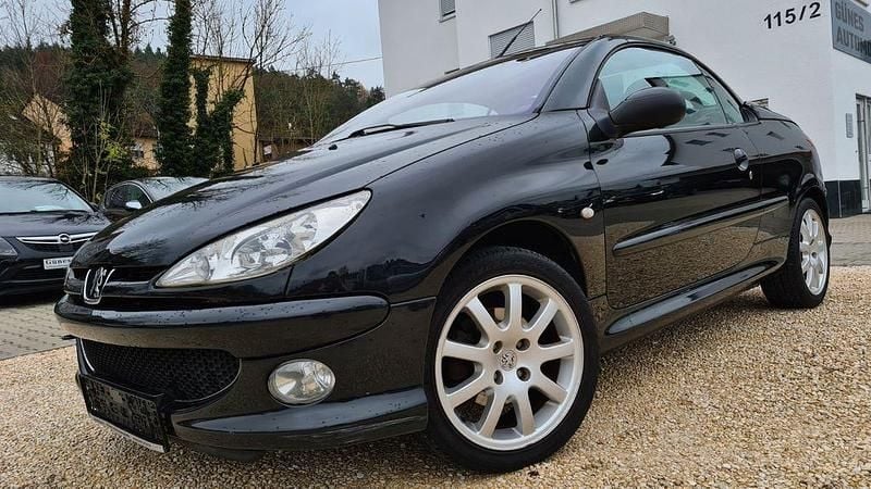 Schwarz Gebraucht 2005 Peugeot 206 CC Cabrio | 1.800 € (Guter Preis) - Bild 1/4
