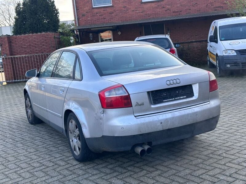 Gebraucht Audi A4 131 PS (96 kW) 2001 Silber Limousine