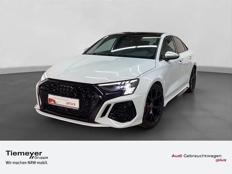 Weiß Gebraucht 2022 Audi RS3 Ambiente Limousine | 49.990 € (Guter Preis) - Bild 1/4