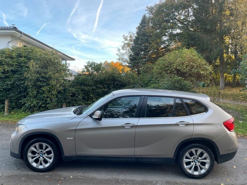 Gold Gebraucht 2010 BMW X1 SUV | 6.000 € (Guter Preis) - Bild 1/4