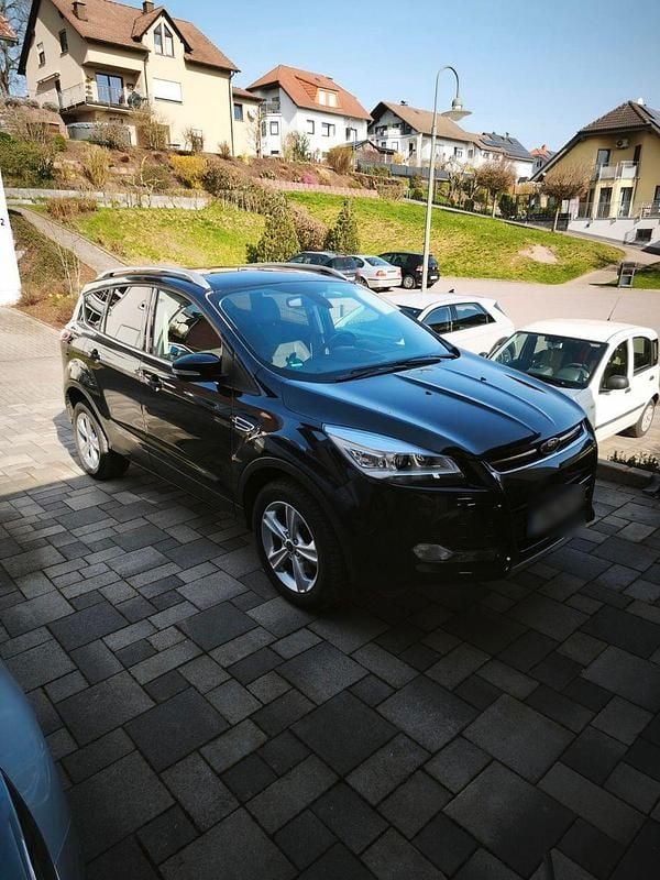Gebraucht Ford Kuga Titanium 163 PS (119 kW) 2014 Schwarz SUV