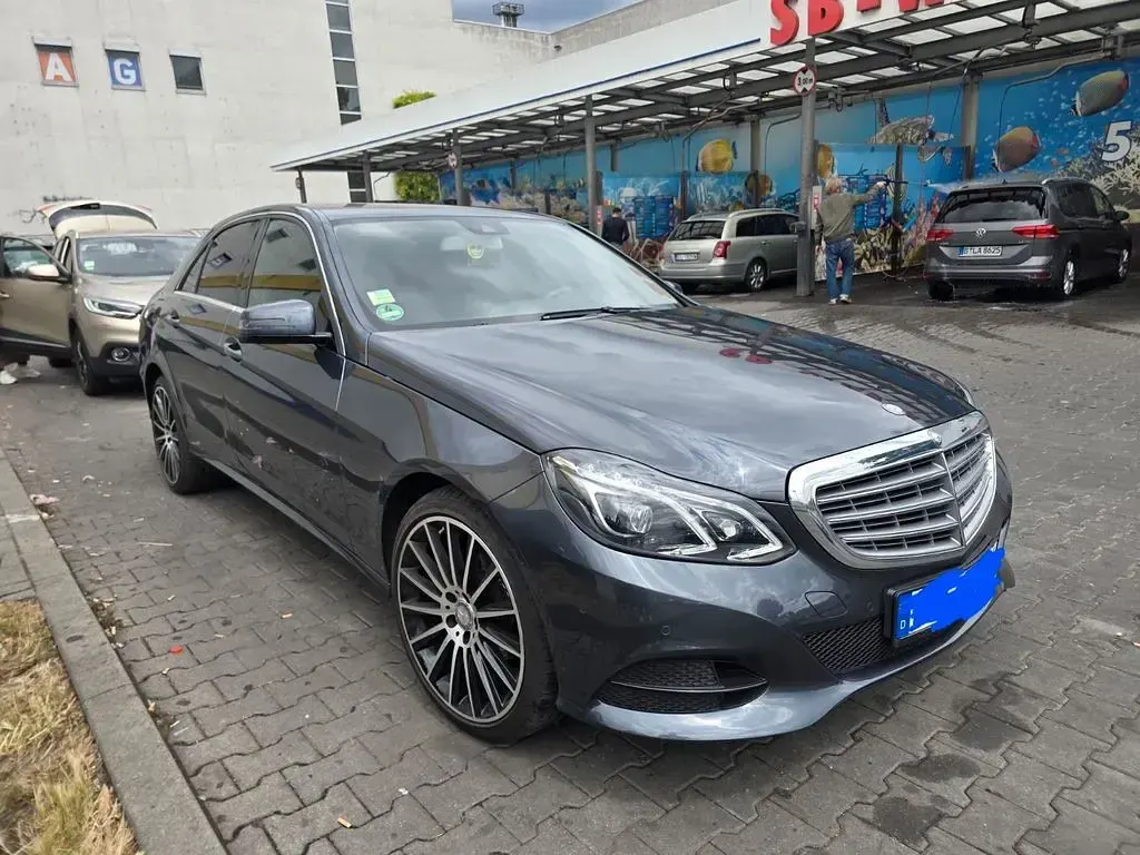 Gebraucht Mercedes E200 184 PS (135 kW) 2013 Grau Limousine
