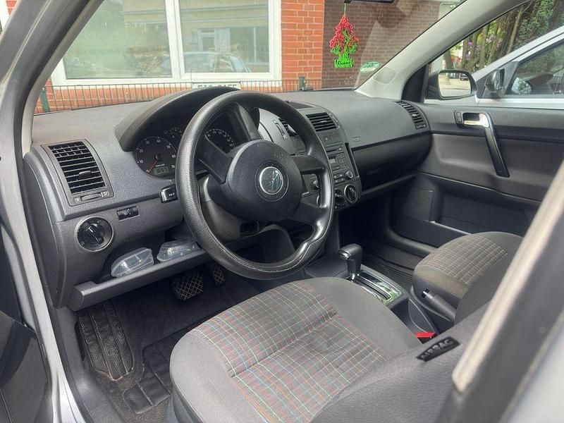 Gebraucht VW Polo 75 PS (55 kW) 2005 Silber Kleinwagen