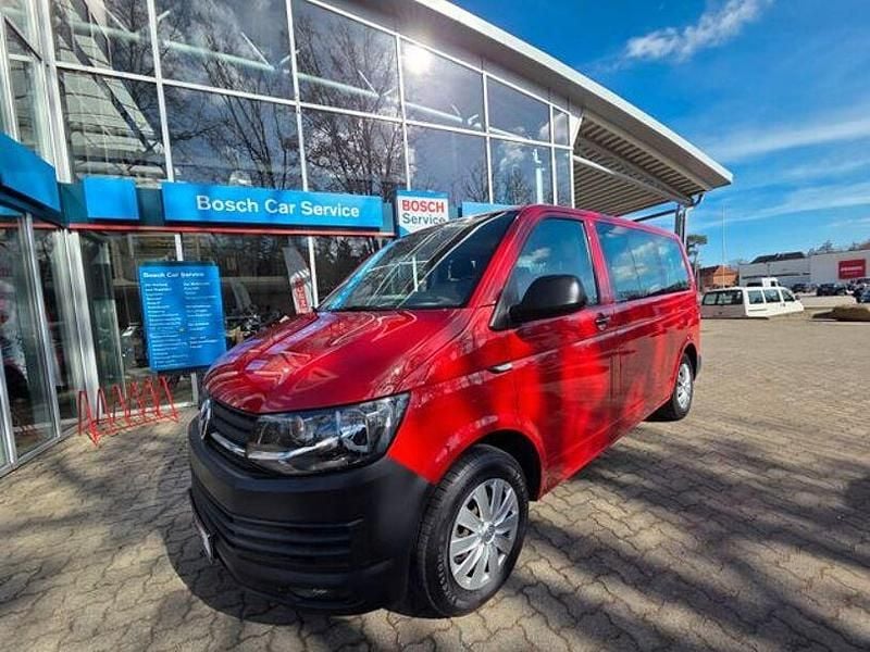 Gebraucht VW T6 Trendline 114 PS (83 kW) 2017 Rot Van