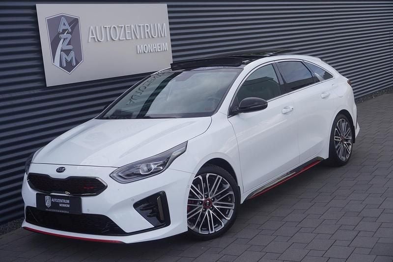 Gebraucht Kia ProCeed GT 204 PS (150 kW) 2021 Weiß (sonderlackierung deluxeweiß metallic) Kombi