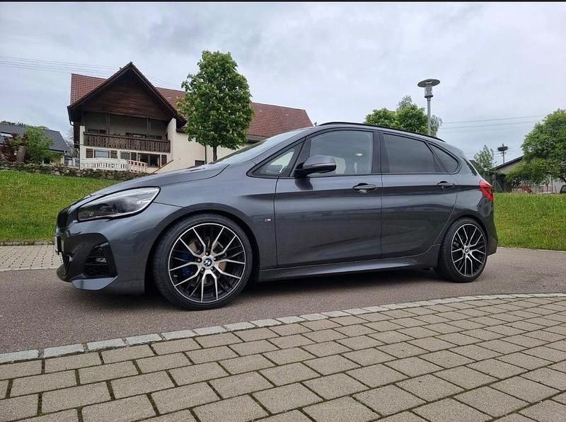 Gebraucht BMW 220 Active Tourer Performance 190 PS (139 kW) 2019 Grau Van / Kleinbus