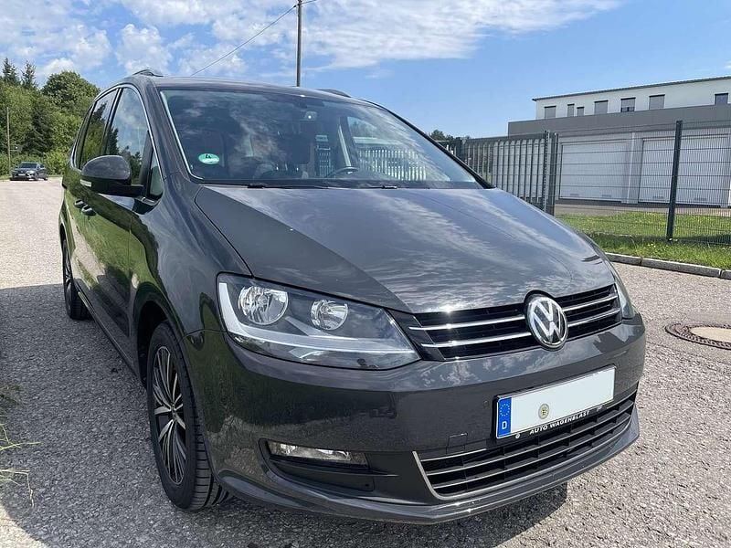 Gebraucht VW Sharan Allstar 150 PS (110 kW) 2016 Grau Van / Kleinbus