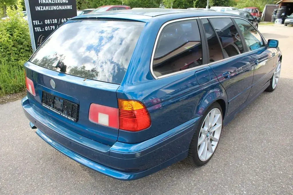 Gebraucht BMW 525 163 PS (119 kW) 2001 Blau Kombi
