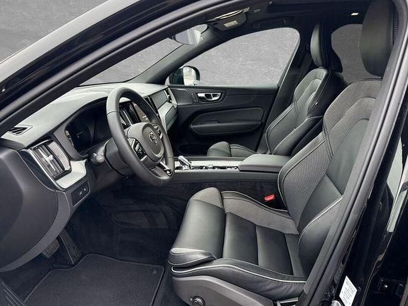 Gebraucht Volvo XC60 Plus 349 PS (256 kW) 2025 Onyx schwarz SUV