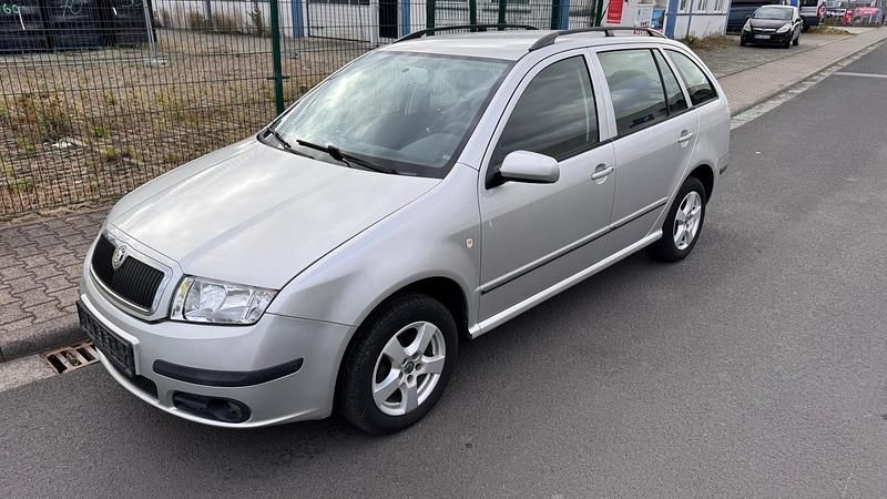 Silber Gebraucht 2007 Skoda Fabia Kombi | 800 € (Guter Preis) - Bild 1/4