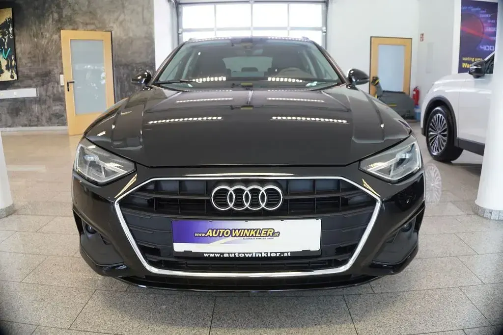 Gebraucht Audi A4 Sport 150 PS (110 kW) 2022 Schwarz Kombi