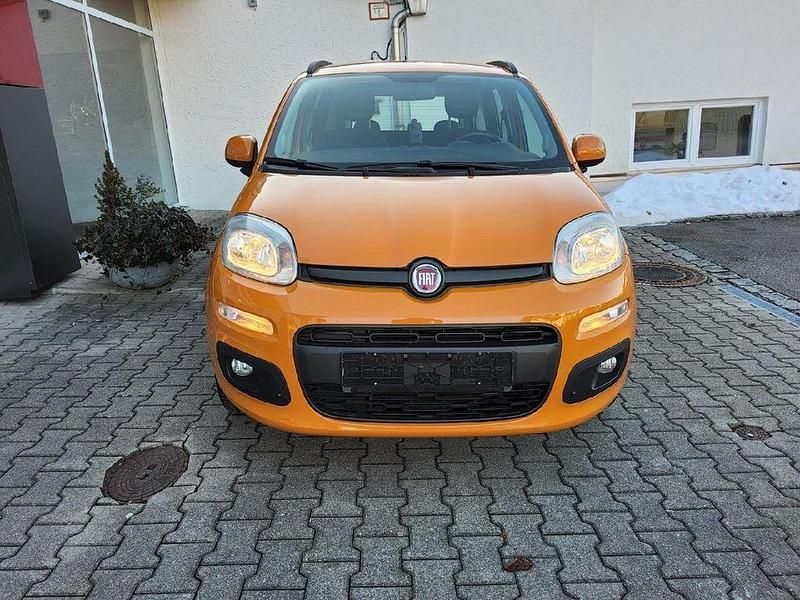Gebraucht Fiat Panda Lounge 69 PS (50 kW) 2017 Orange Limousine