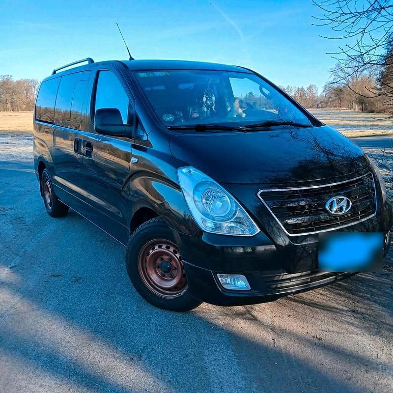 Gebraucht Hyundai H-1 170 PS (125 kW) 2015 Schwarz Van / Kleinbus