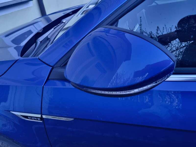 Blau Gebraucht 2023 VW T-Roc Cabriolet Cabrio | 31.000 € (Fairer Preis) - Bild 1/4