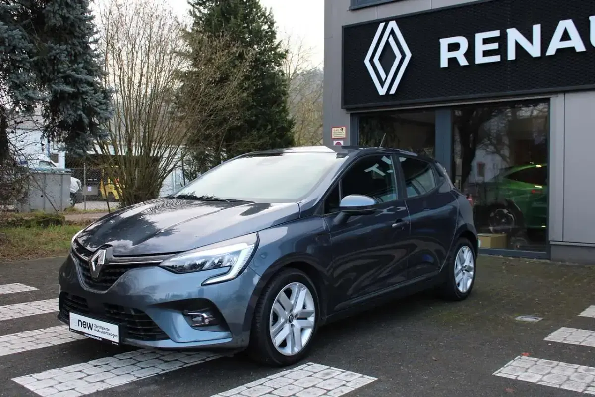 Gebraucht Renault Clio V Business 91 PS (66 kW) 2023 Titangrau Kleinwagen