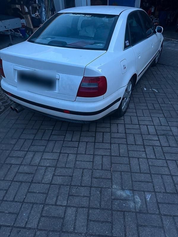 Gebraucht Audi A4 165 PS (121 kW) 1998 Weiß Limousine