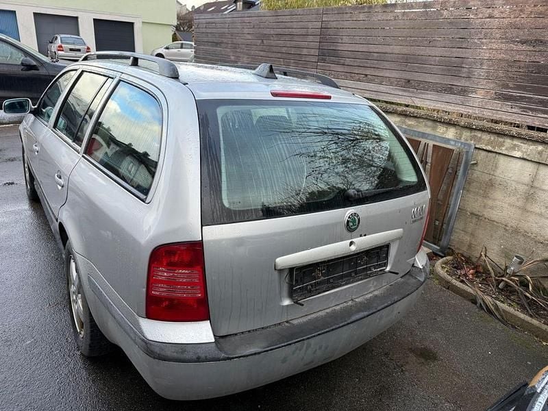 Gebraucht Skoda Octavia Ambiente 110 PS (80 kW) 2003 Silber Kombi