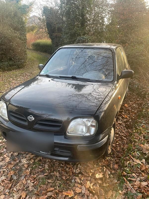 Schwarz Gebraucht 2000 Nissan Micra Kleinwagen | 650 € (Guter Preis) - Bild 1/4