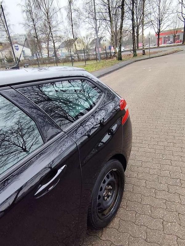 Gebraucht Peugeot 308 SW Allure 131 PS (96 kW) 2020 Schwarz Kombi