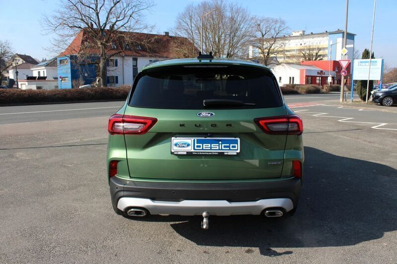 Gebraucht Ford Kuga Active 182 PS (133 kW) 2024 Bursting green SUV