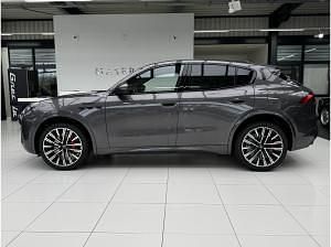 Neu Maserati Grecale 330 PS (242 kW) 2026 Grau (grigio lava) SUV