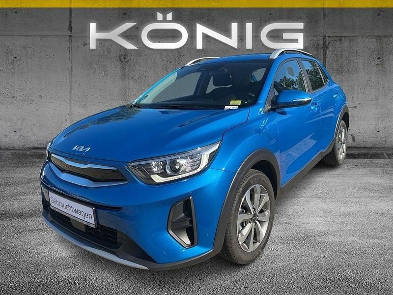 Blau Gebraucht 2023 Kia Stonic Vision SUV | 18.299 € (Guter Preis) - Bild 1/4