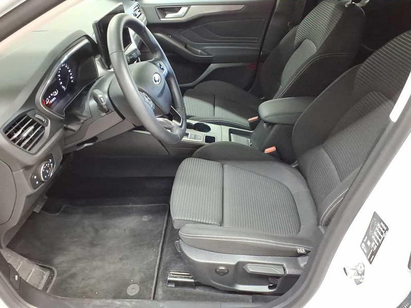Używany Ford Focus Titanium 116 KM (85 kW) 2025 Biały Kombi