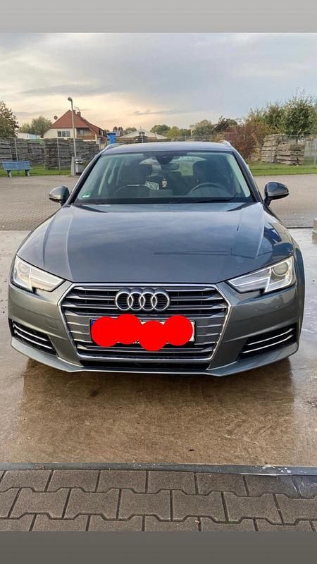 Gebraucht Audi A4 Sport 191 PS (140 kW) 2018 Grau Kombi