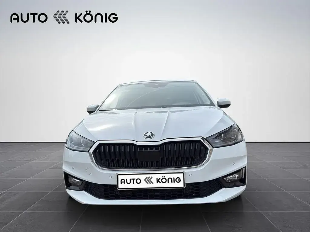 Gebraucht Skoda Fabia Tour 116 PS (85 kW) 2025 Moonweiß perleffekt Kleinwagen