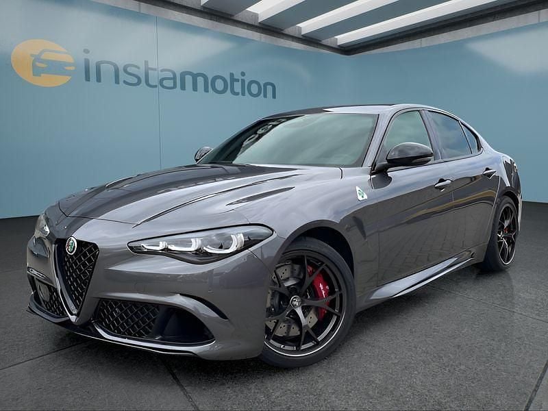 Grau Neu 2025 Alfa Romeo Giulia Limousine | 92.399 € (Fairer Preis) - Bild 1/4