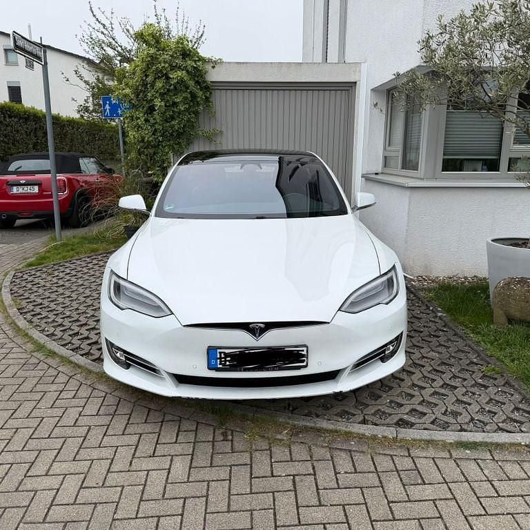 Second-hand Tesla Model S 413 kW (562 CP) 2020 Alb Hatchback