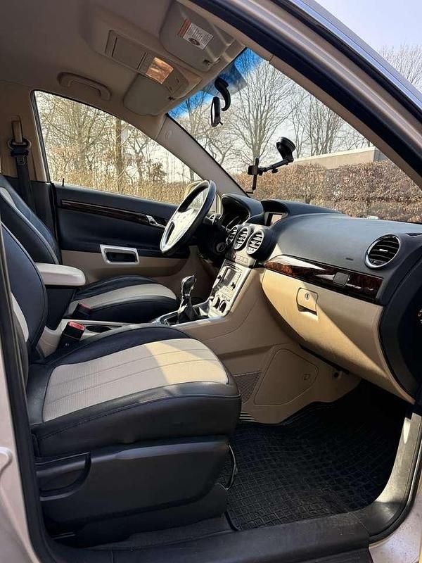 Gebraucht Opel Antara Design Edition 167 PS (122 kW) 2012 Beige SUV