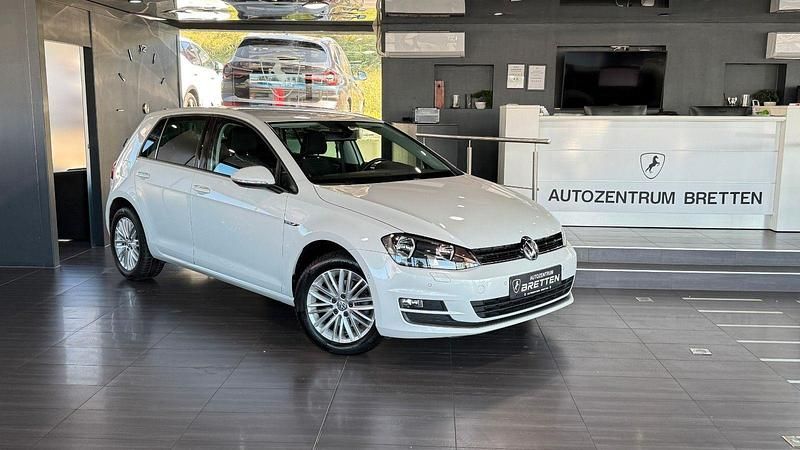 Weiß Gebraucht 2014 VW Golf VII Cup Limousine | 14.900 € (Etwas zu teuer) - Bild 1/3
