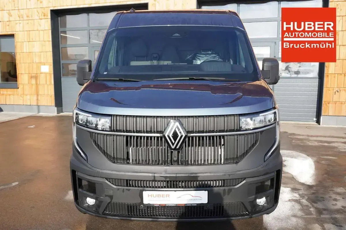 Nowe Renault Master 170 KM (125 kW) 2026 Niebieski Van