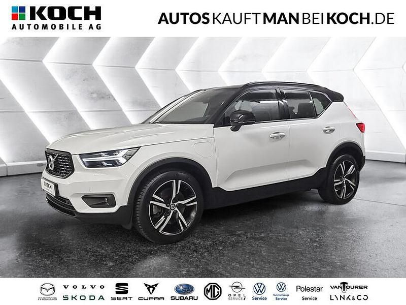 Weiß Gebraucht 2021 Volvo XC40 R-Design SUV | 30.990 € (Fairer Preis) - Bild 1/4