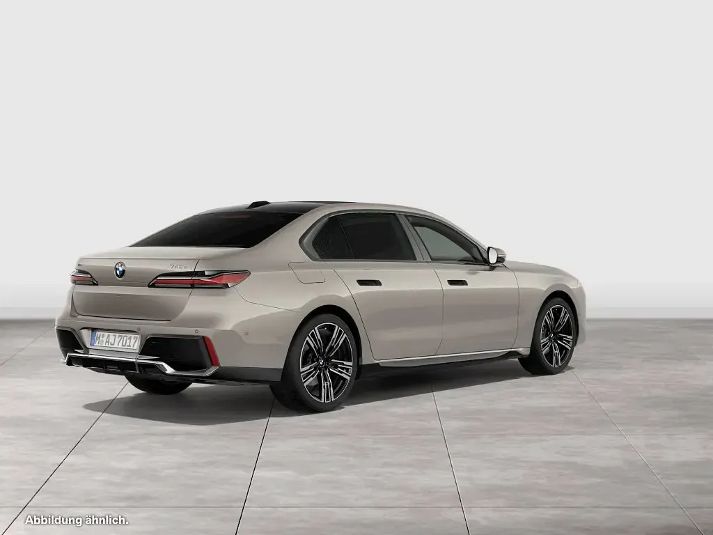 Gebraucht BMW 740 M Sport 286 PS (210 kW) 2025 Grau Limousine