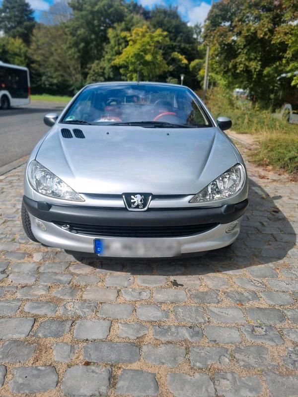 Silber Gebraucht 2002 Peugeot 206 CC Cabrio | 3.600 € - Bild 1/4