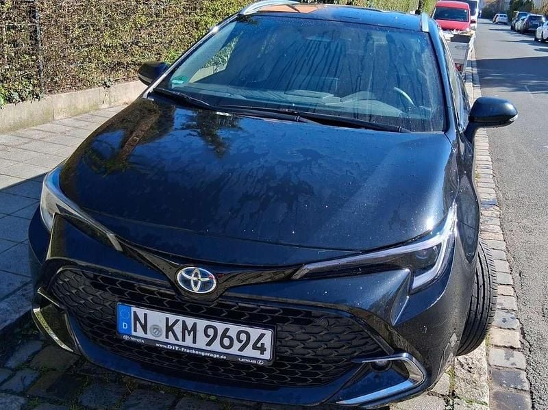 Gebraucht Toyota Corolla 196 PS (144 kW) 2023 Schwarz Kombi