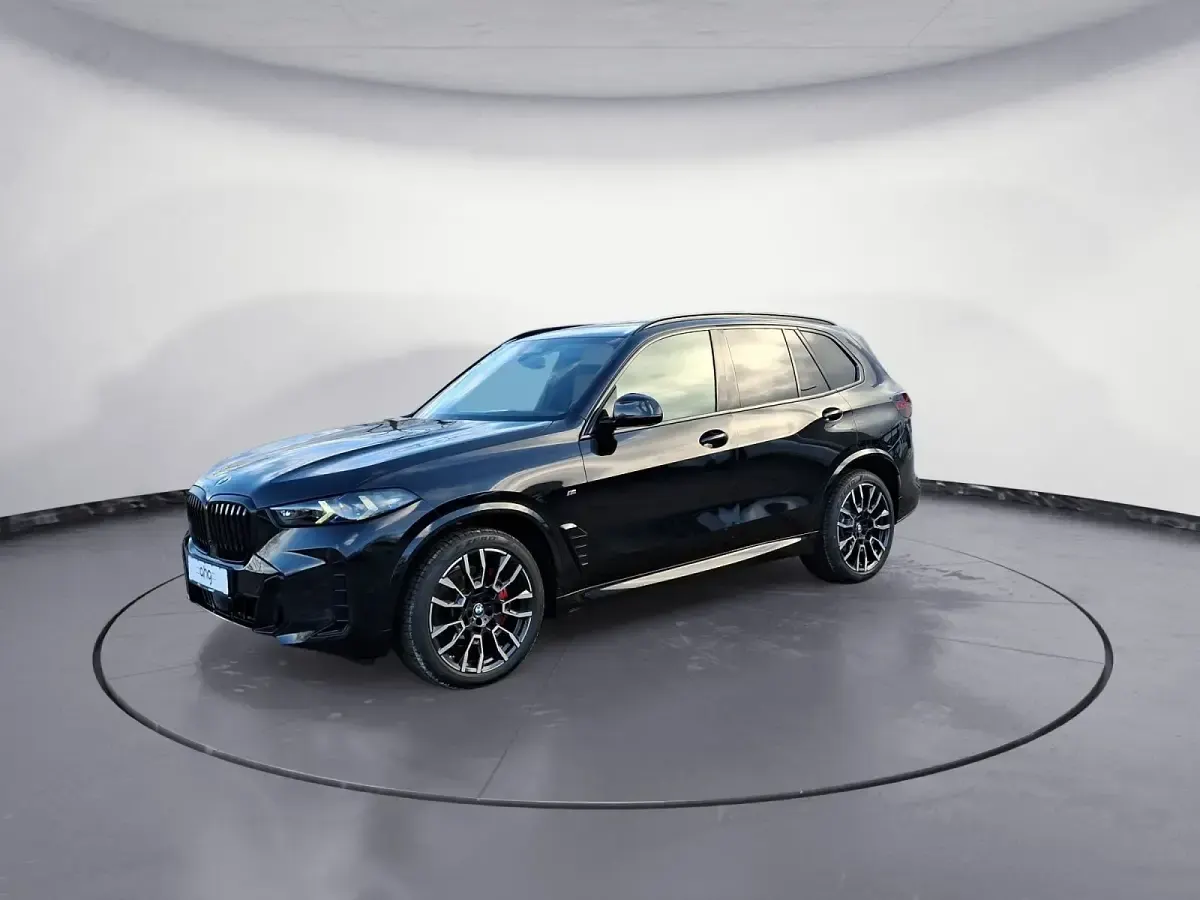 Neu BMW X5 M Sport 352 PS (258 kW) 2026 Schwarz SUV