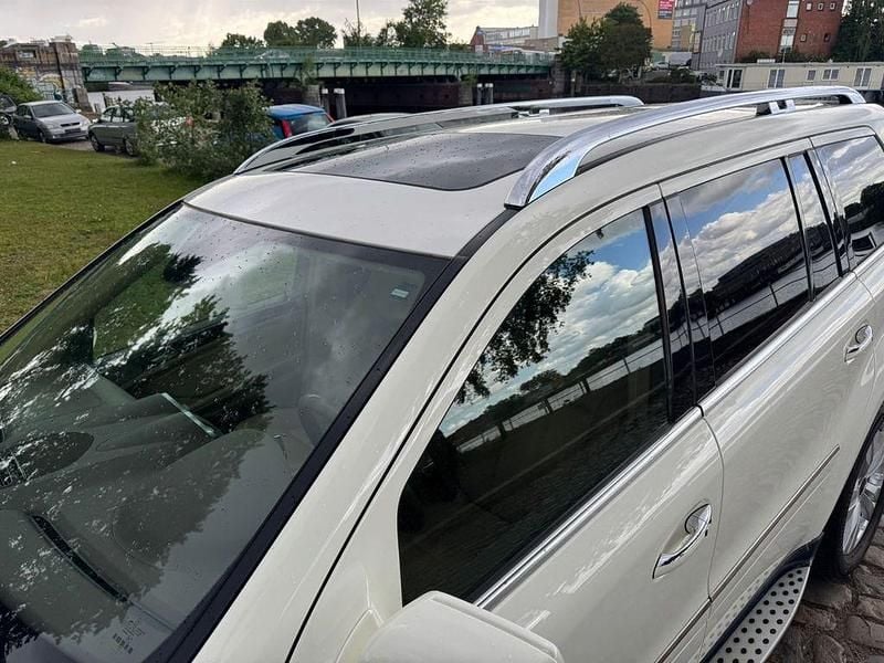 Gebraucht Mercedes GL350 Edition 211 PS (155 kW) 2011 Weiß SUV