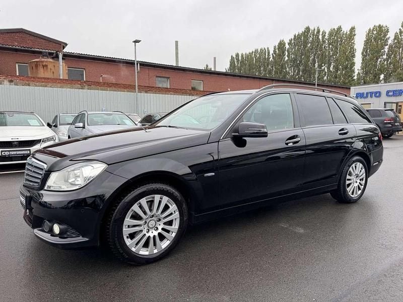 Schwarz Gebraucht 2012 Mercedes C180 Kombi | 5.500 € (Guter Preis) - Bild 1/4