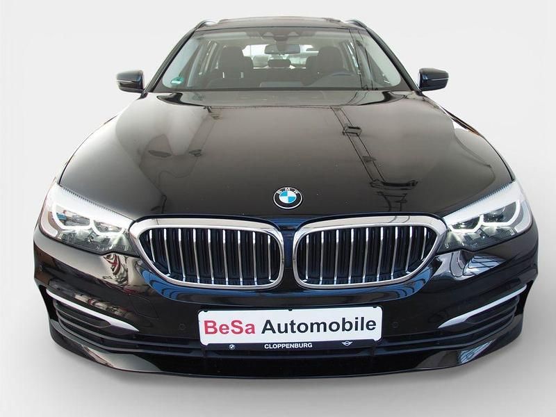 Gebraucht BMW 520 Sport Line 190 PS (139 kW) 2019 Schwarz Kombi