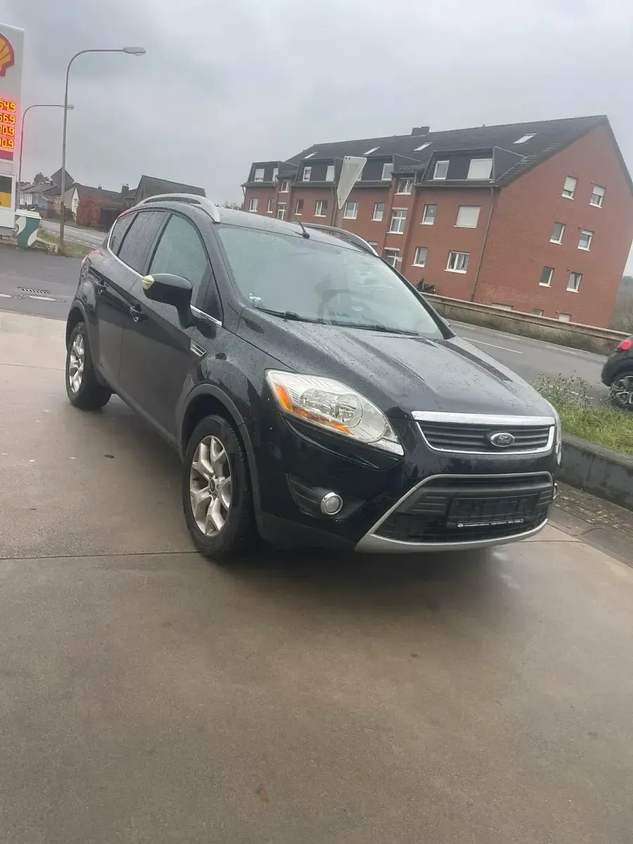 Usata Ford Kuga 136 CV (100 kW) 2009 Nero SUV