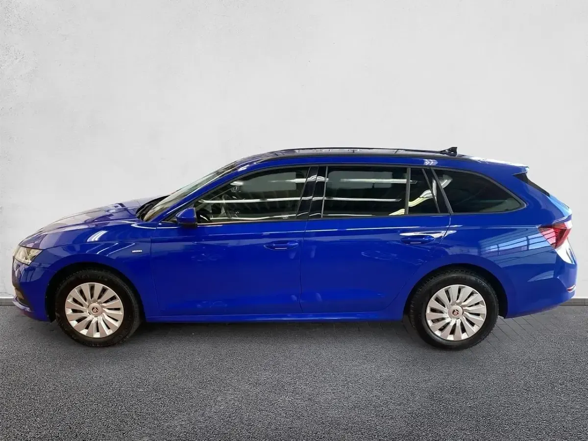 Gebraucht Skoda Octavia Clever 150 PS (110 kW) 2022 Energyblau Kombi