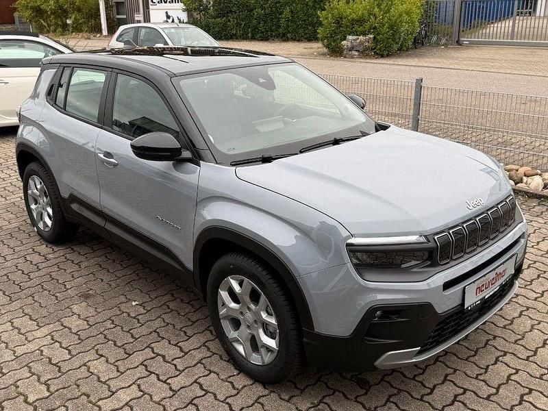 Neu Jeep Avenger Altitude 101 PS (74 kW) 2025 Grau SUV
