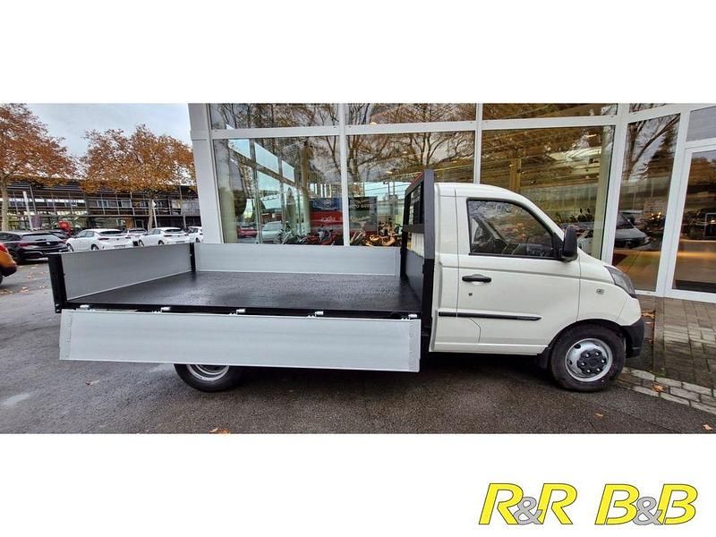 Neu Piaggio Porter 106 PS (77 kW) 2025 Weiss Van