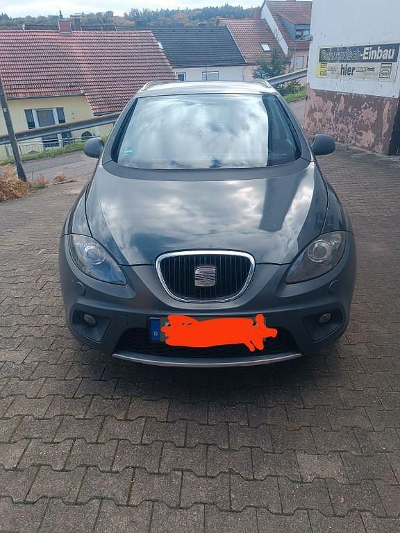 Grau Gebraucht 2007 Seat Altea Van / Kleinbus | 4.350 € (Teuer) - Bild 1/4