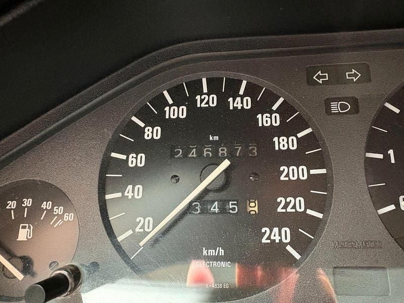 Gebraucht BMW 318 Cabriolet 113 PS (83 kW) 1991 Grau Cabrio