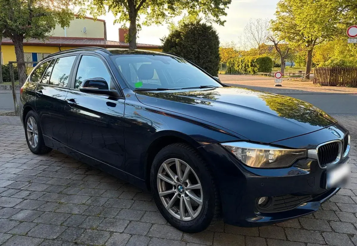 Gebraucht BMW 320 184 PS (135 kW) 2014 Blau Kombi